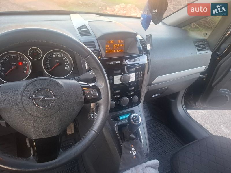 Минивэн Opel Zafira 2011 в Нежине