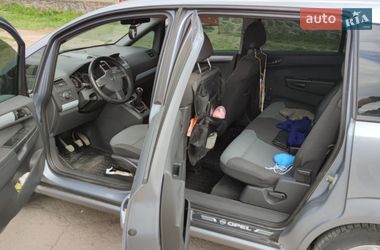 Минивэн Opel Zafira 2005 в Доманевке