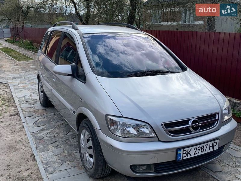 Opel Zafira 2004