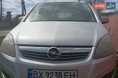 Минивэн Opel Zafira 2010 в Староконстантинове