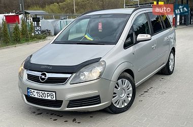 Минивэн Opel Zafira 2005 в Турке