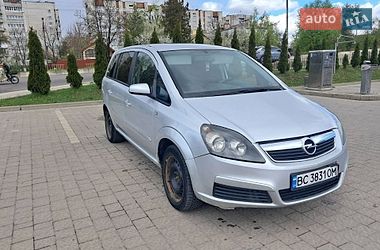Минивэн Opel Zafira 2006 в Дрогобыче