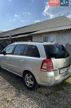 Минивэн Opel Zafira 2008 в Ужгороде