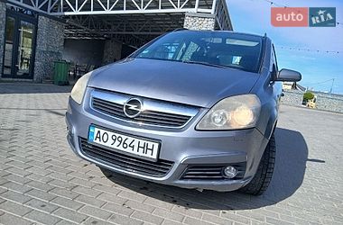 Мінівен Opel Zafira 2006 в Тячеві