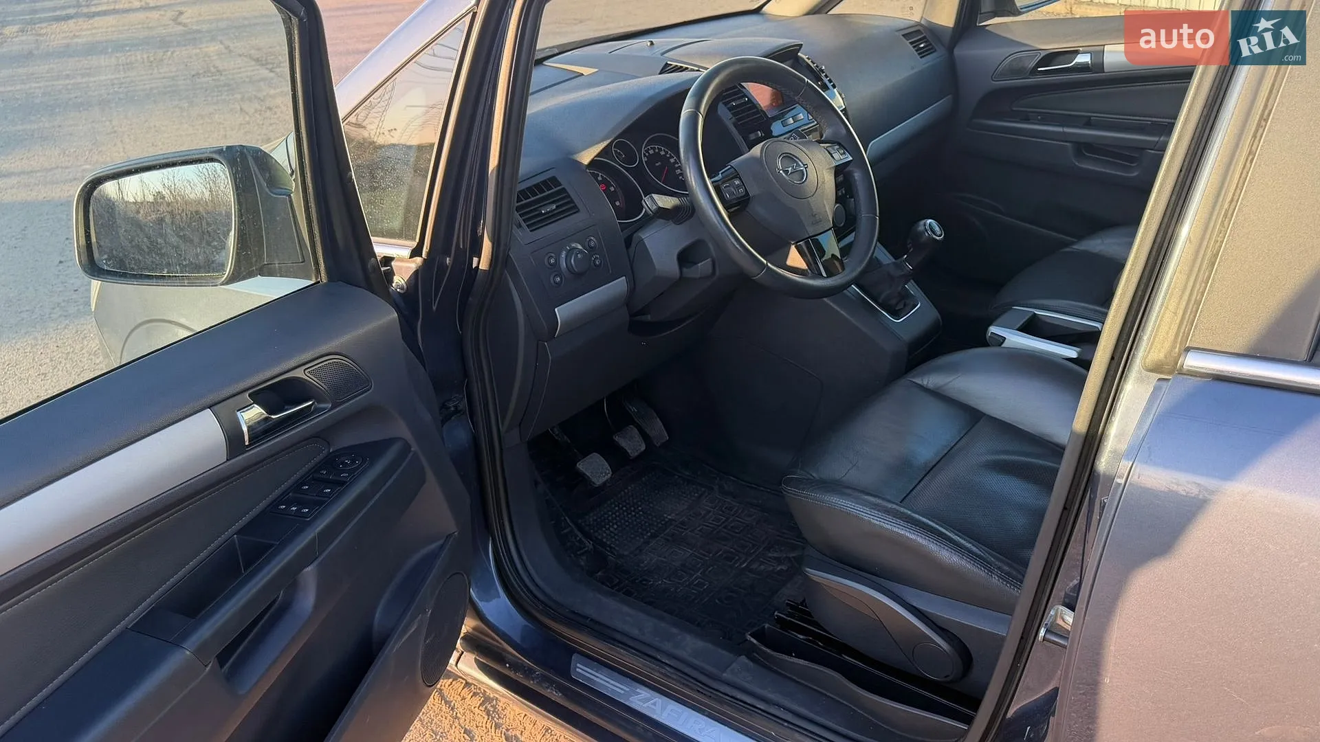 2011 Opel Zafira - мініатюра 27