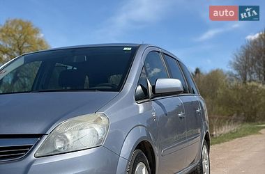 Мінівен Opel Zafira 2010 в Зборові