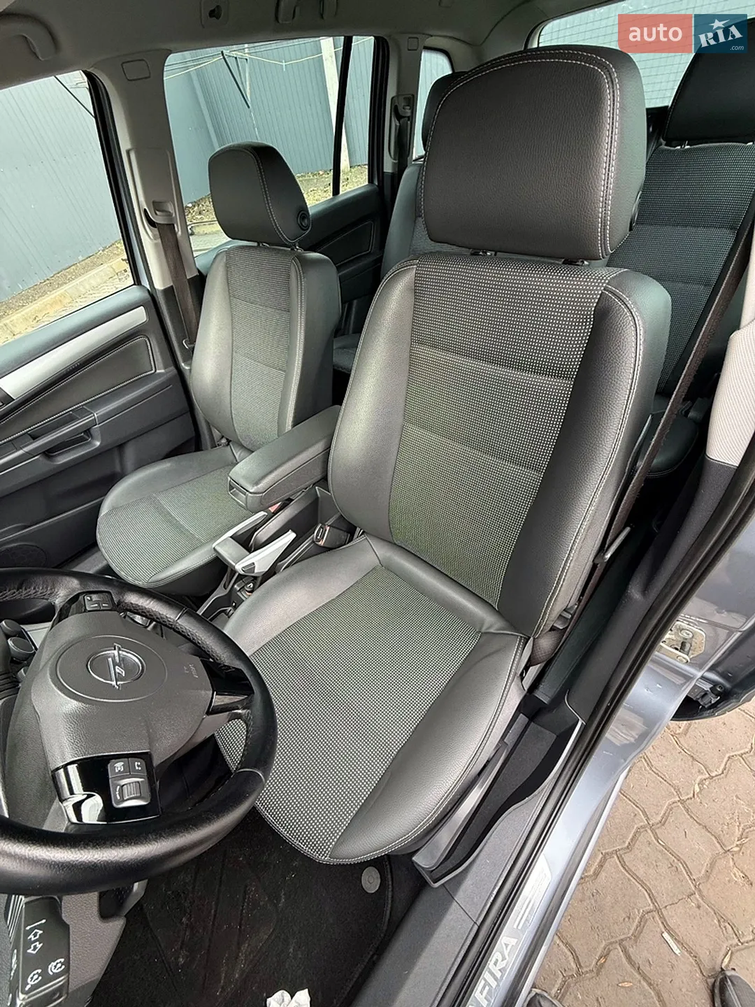 2010 Opel Zafira - мініатюра 15