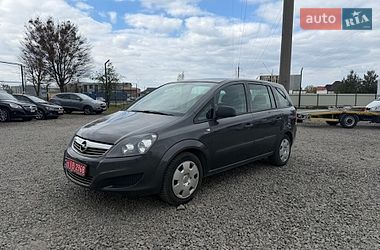 Мінівен Opel Zafira 2011 в Луцьку