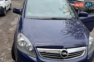 Минивэн Opel Zafira 2012 в Полтаве