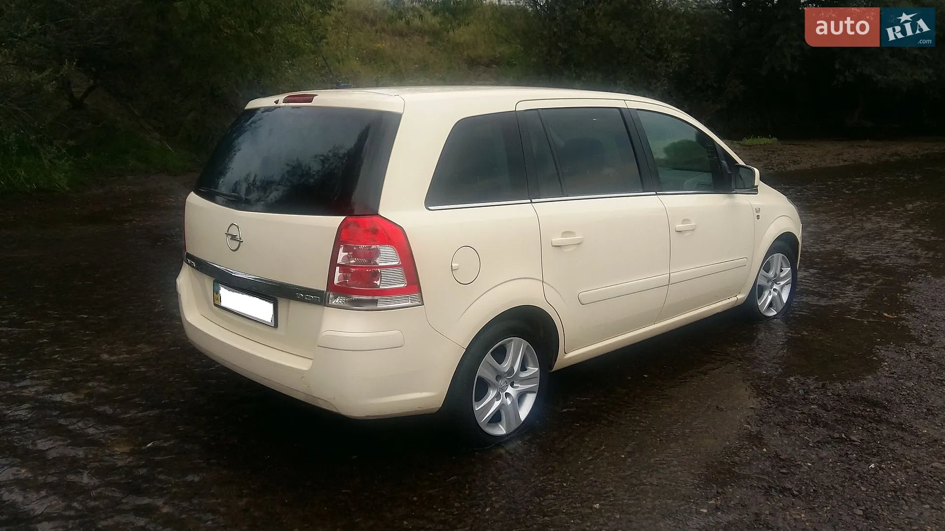 2010 Opel Zafira - мініатюра 2