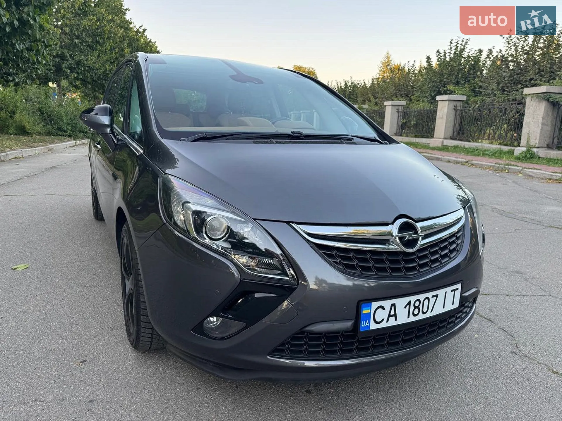 2011 Opel Zafira - фото 1
