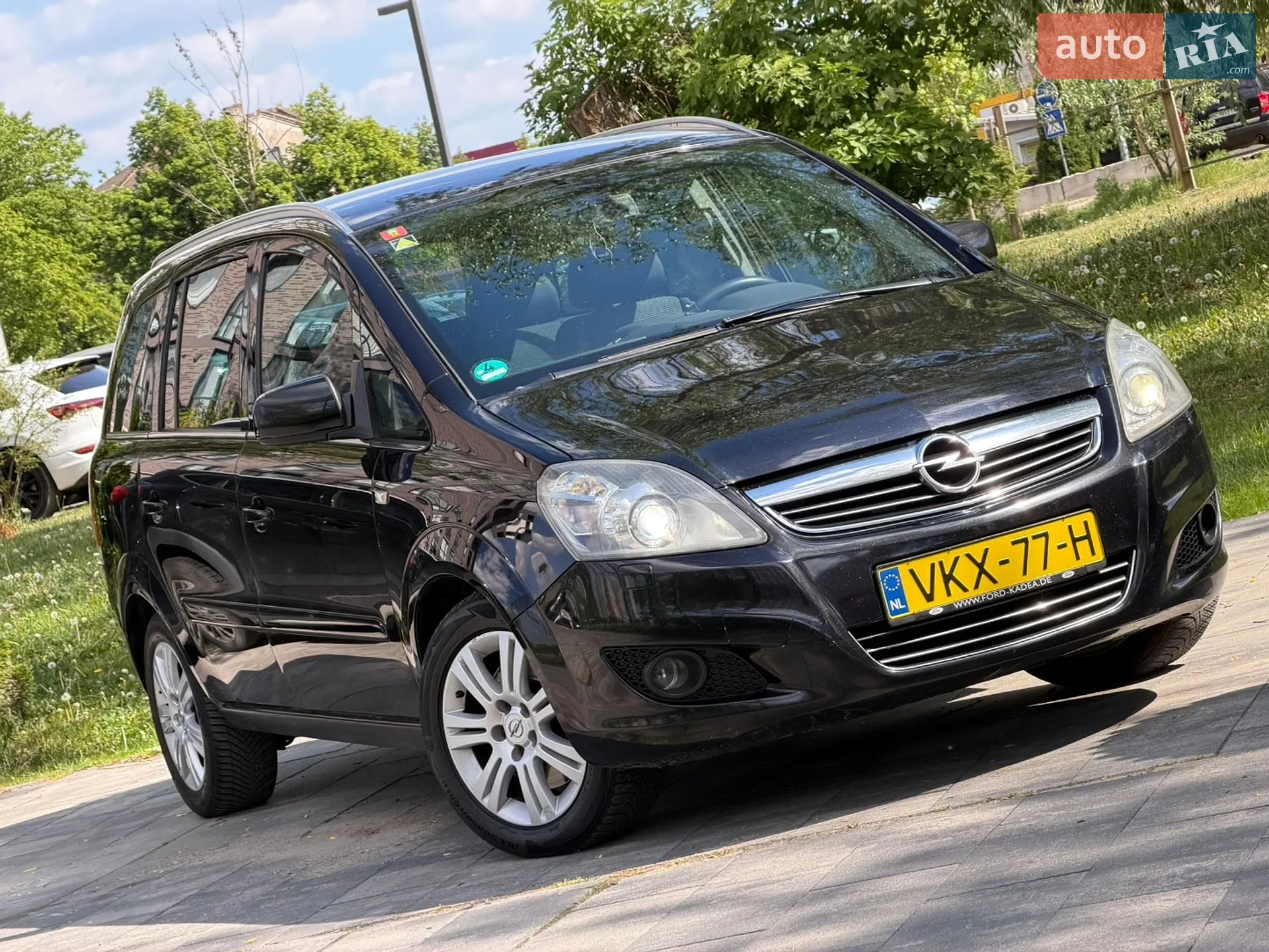 2010 Opel Zafira - мініатюра 8