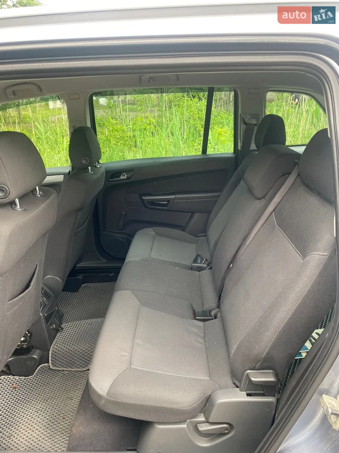 2010 Opel Zafira - мініатюра 11