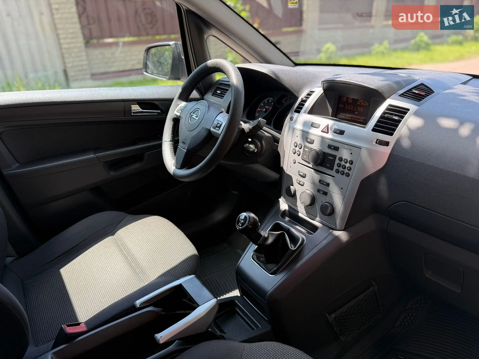 2010 Opel Zafira - мініатюра 37