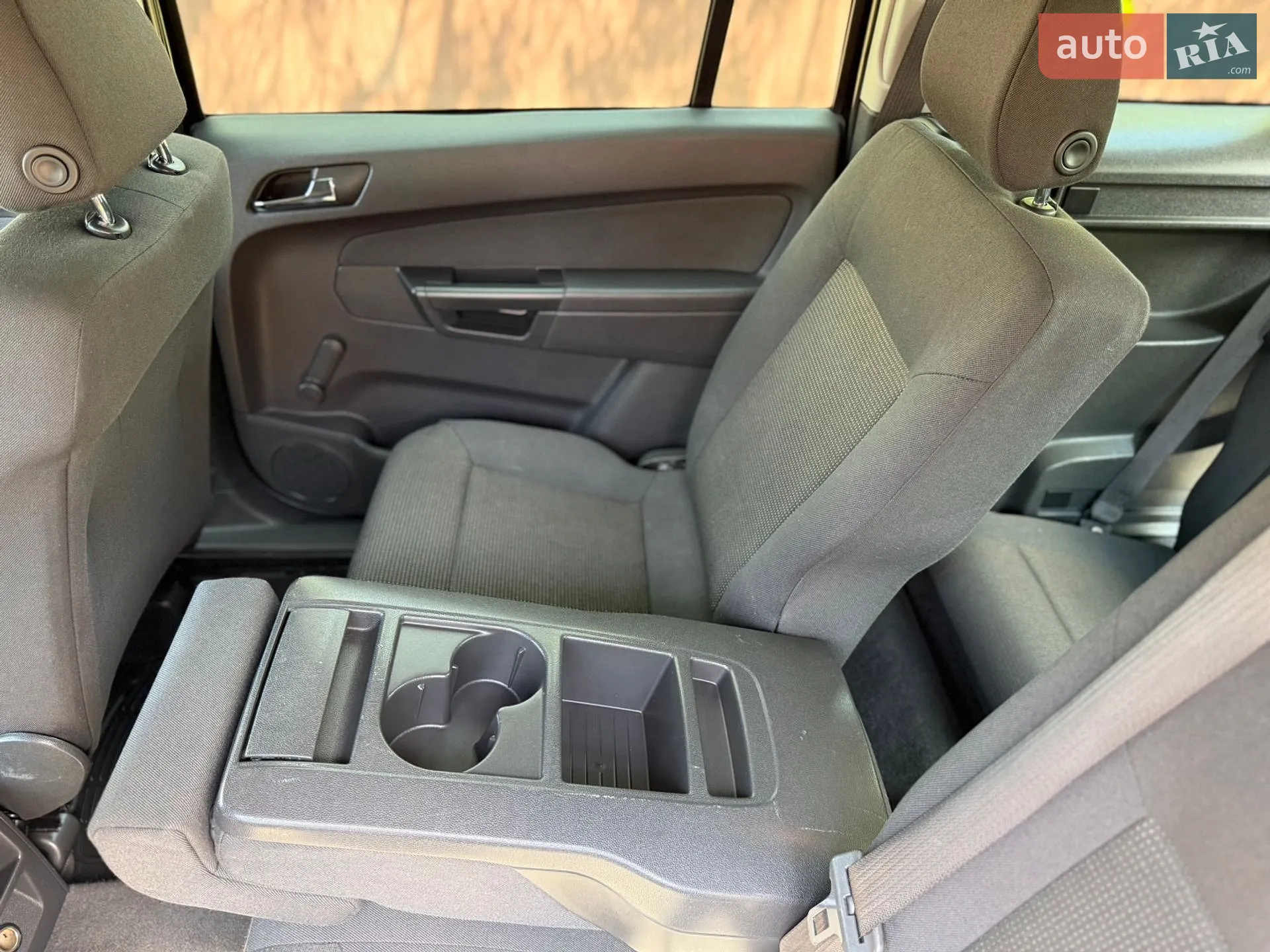2010 Opel Zafira - мініатюра 58