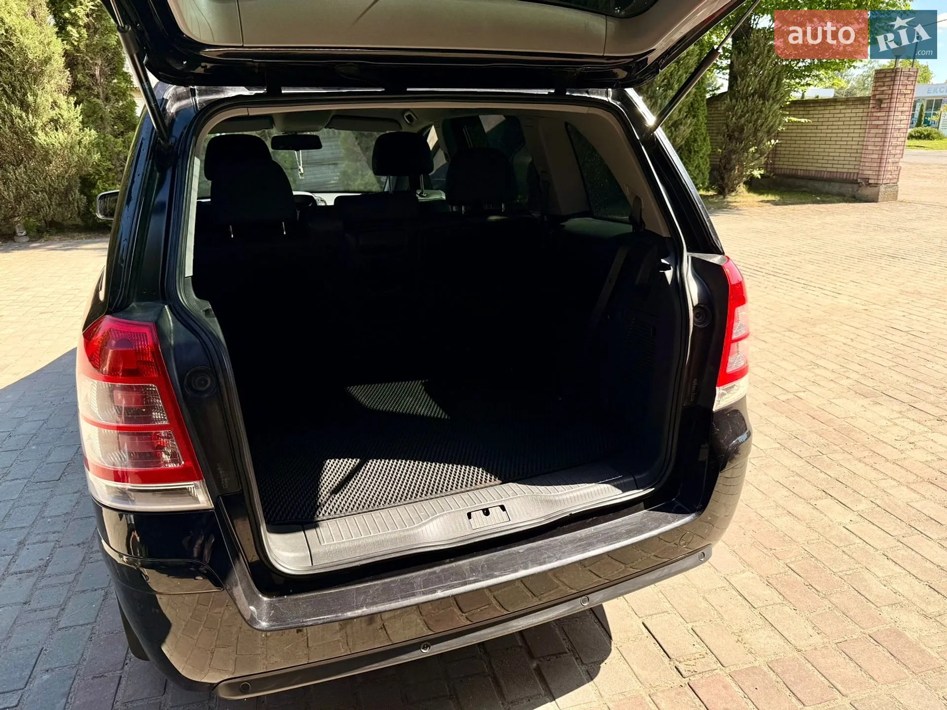 2011 Opel Zafira - мініатюра 36