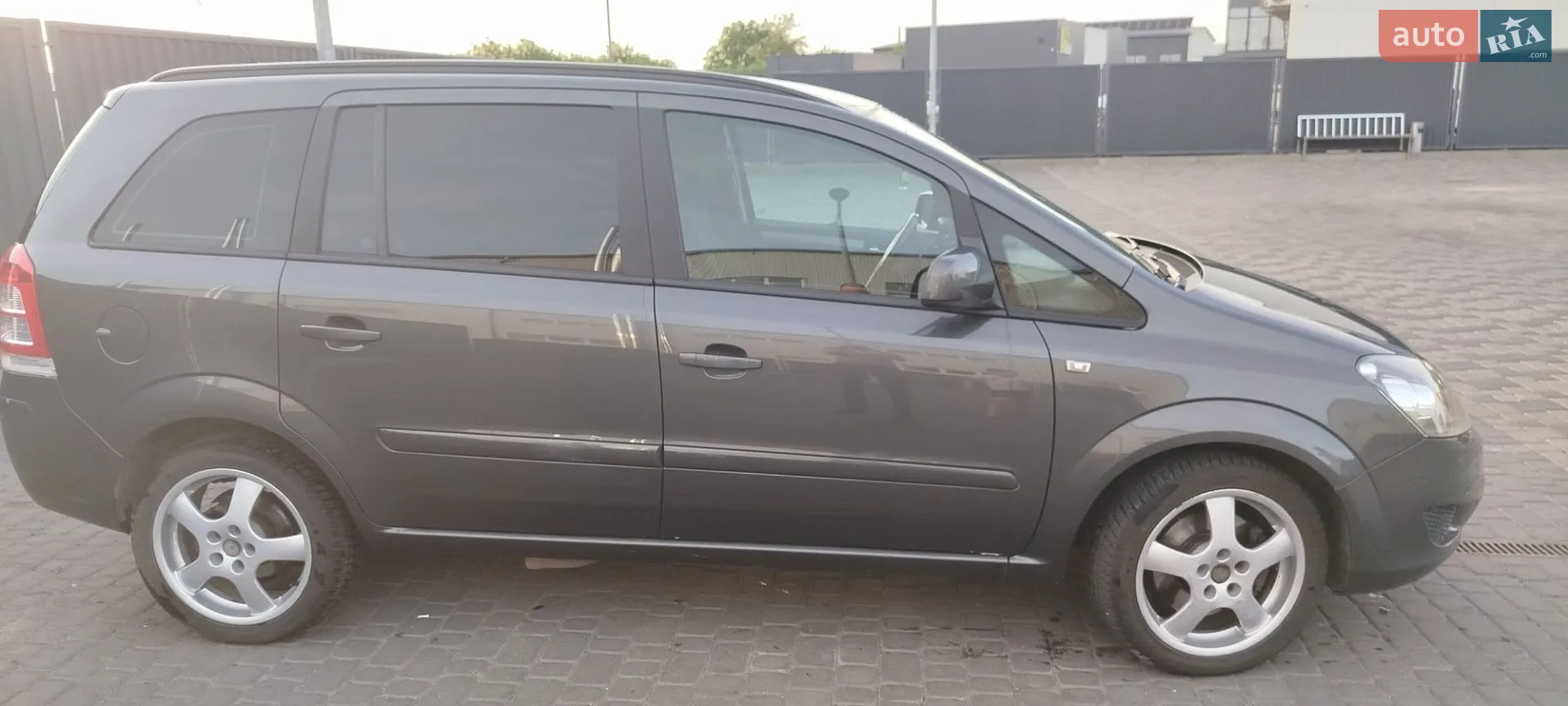 2011 Opel Zafira - мініатюра 2