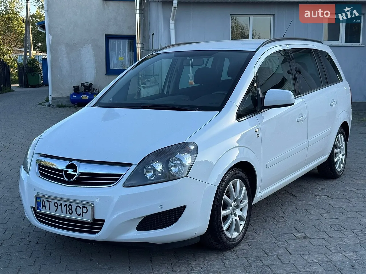 2010 Opel Zafira - мініатюра 15