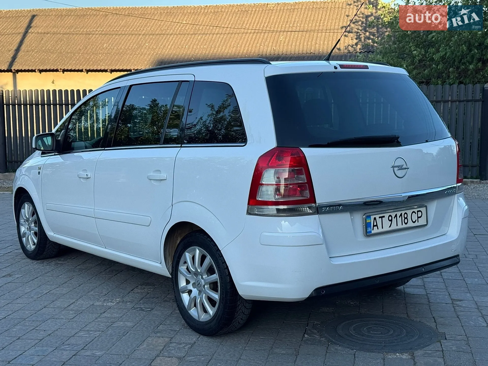 2010 Opel Zafira - мініатюра 12