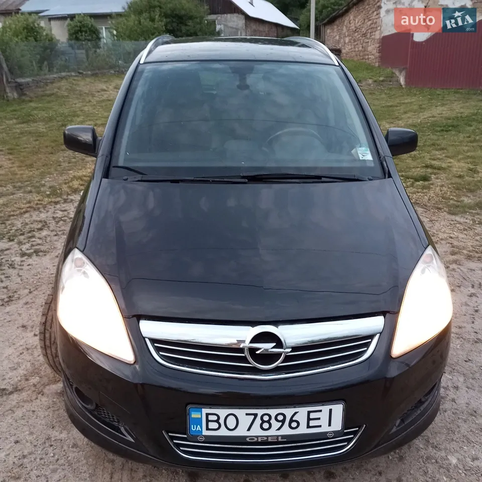 2010 Opel Zafira - мініатюра 18