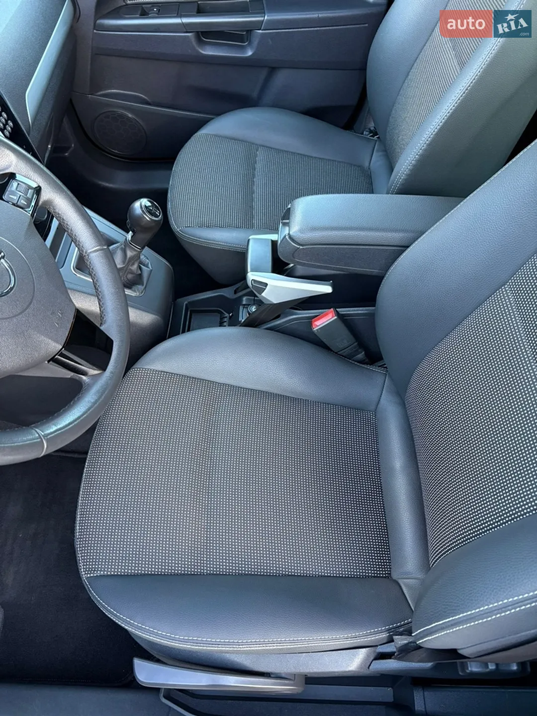 2011 Opel Zafira - мініатюра 17