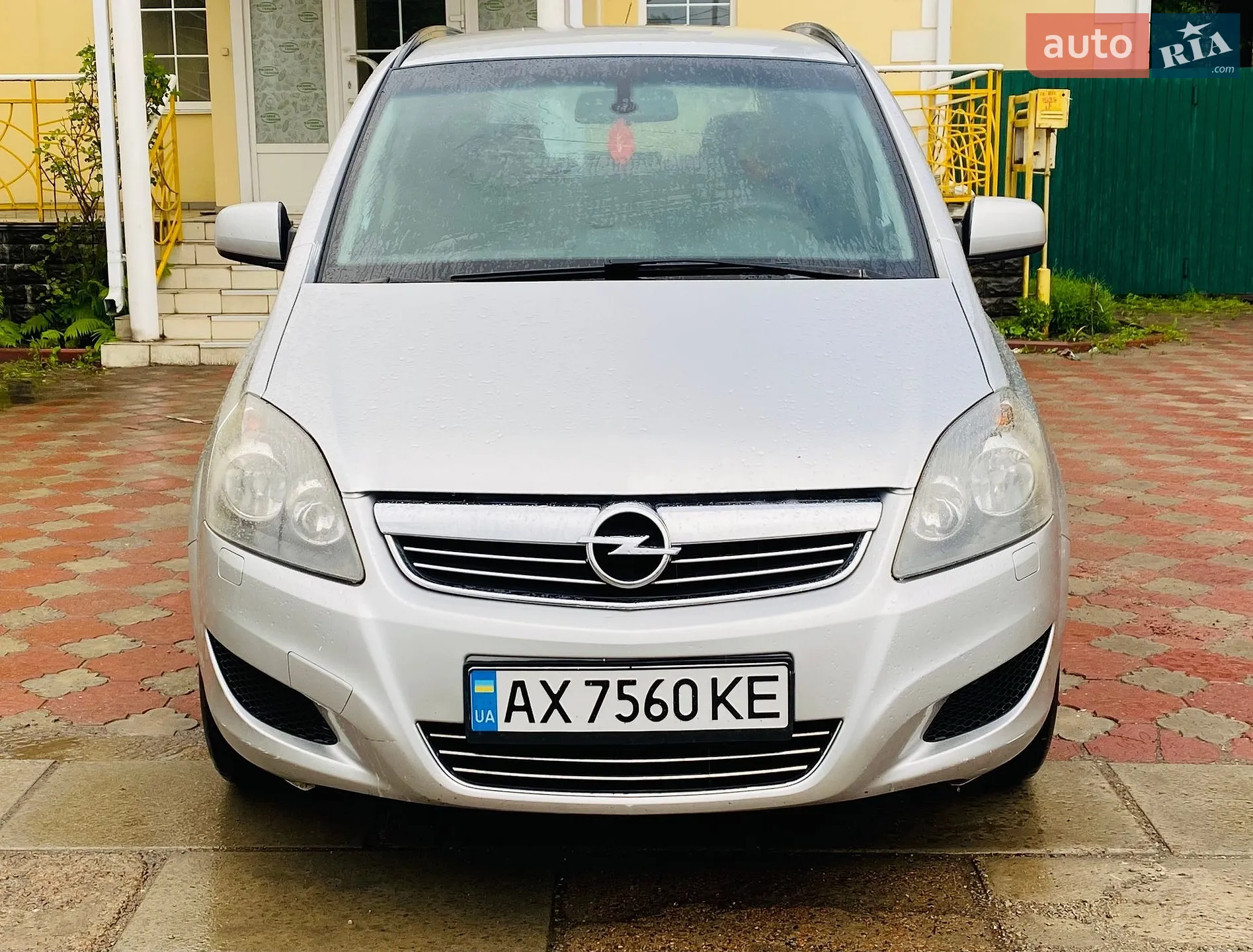 2010 Opel Zafira - мініатюра 2