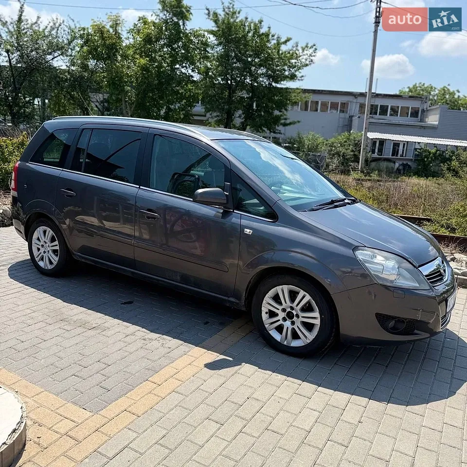 2010 Opel Zafira - мініатюра 21