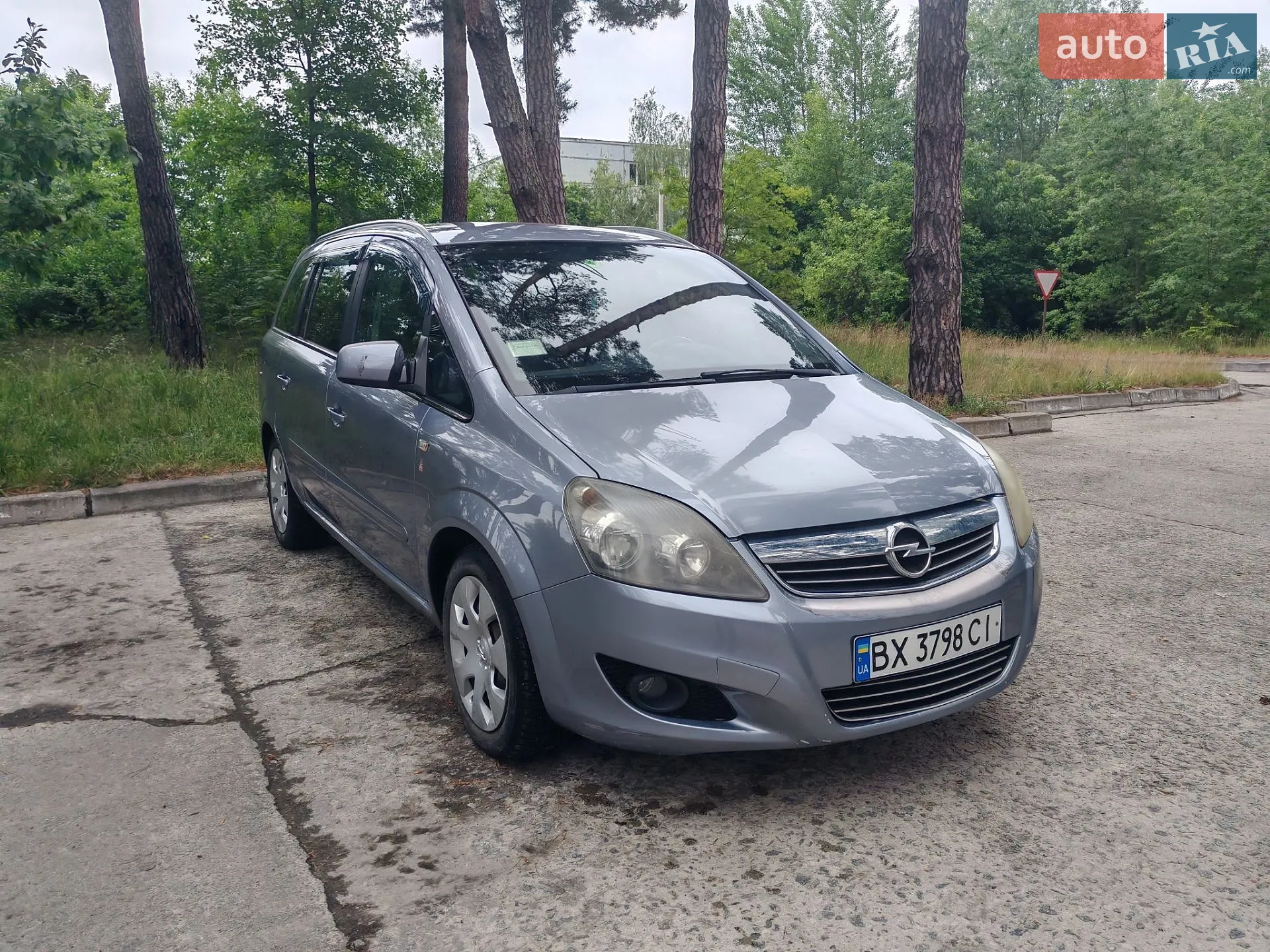 2010 Opel Zafira - мініатюра 2