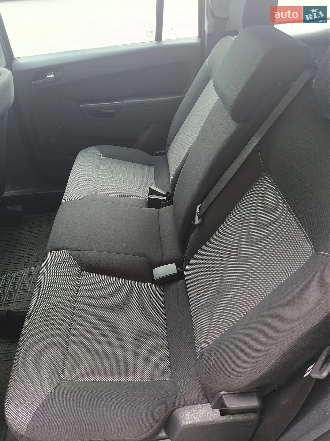 2011 Opel Zafira - мініатюра 36