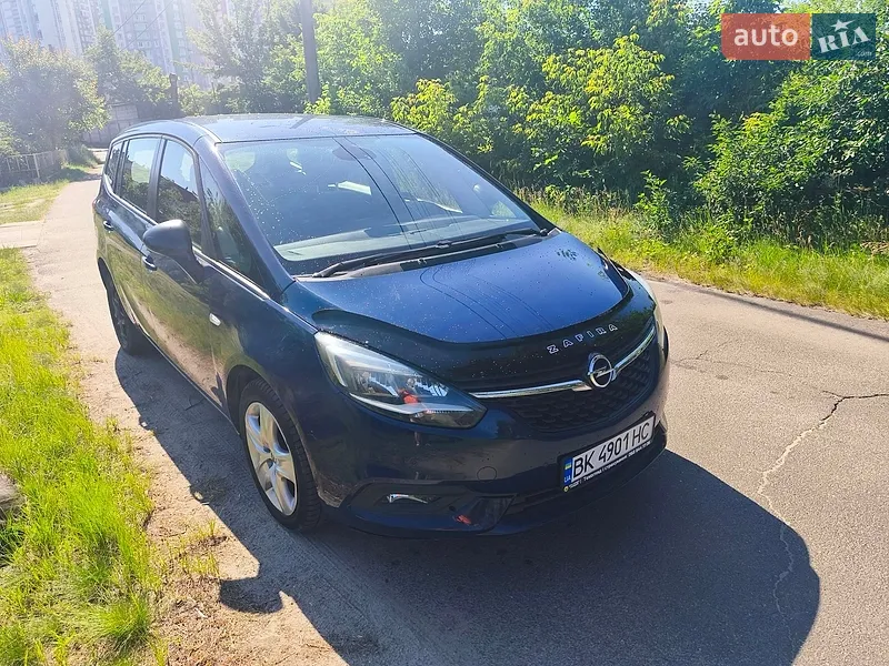 Opel Zafira 2017