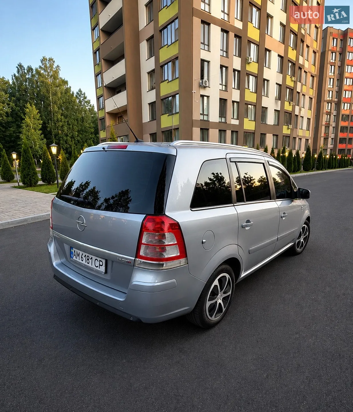2010 Opel Zafira - мініатюра 8