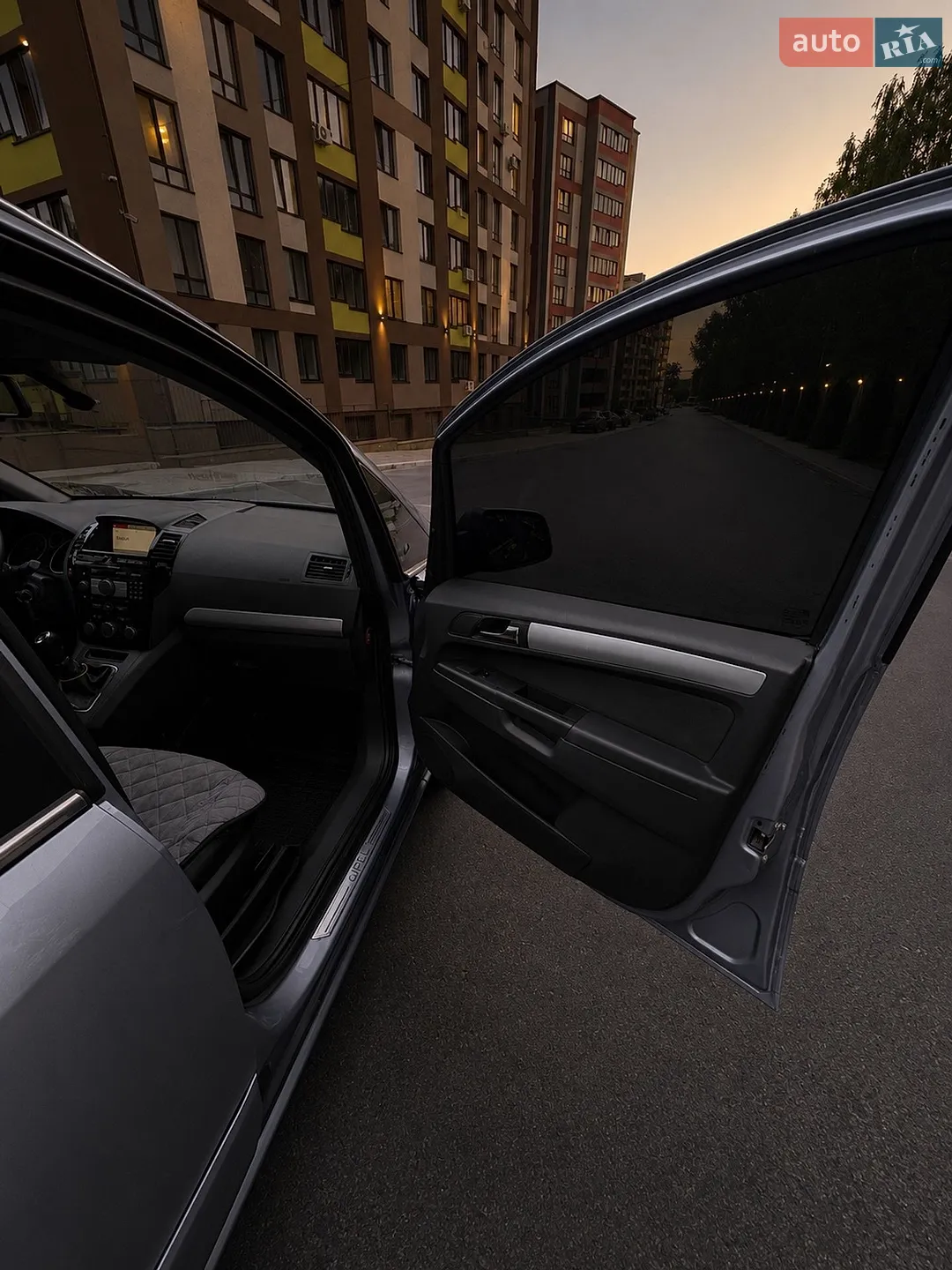 2010 Opel Zafira - мініатюра 23