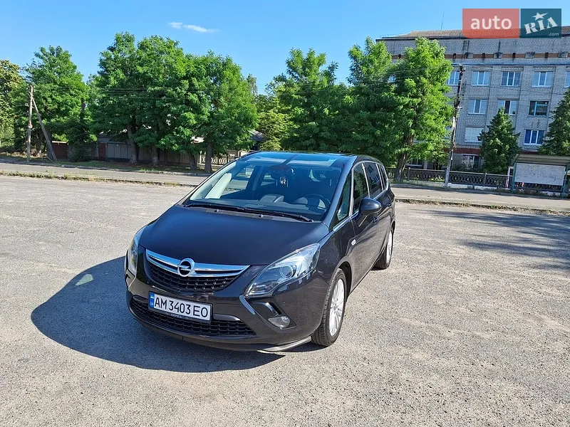Opel Zafira 2015