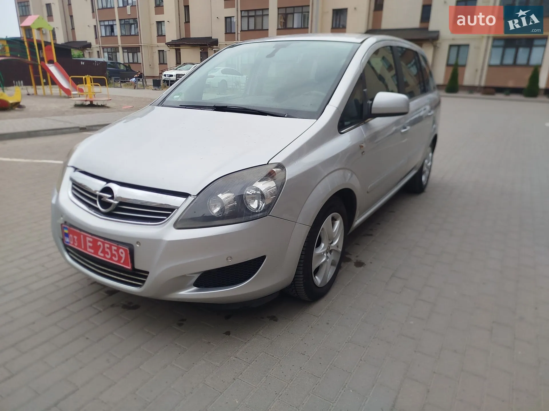 2010 Opel Zafira - мініатюра 3