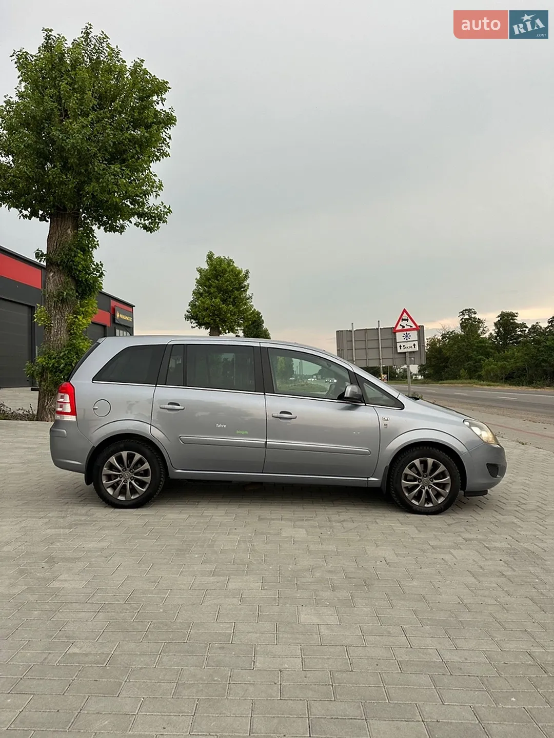2010 Opel Zafira - мініатюра 5