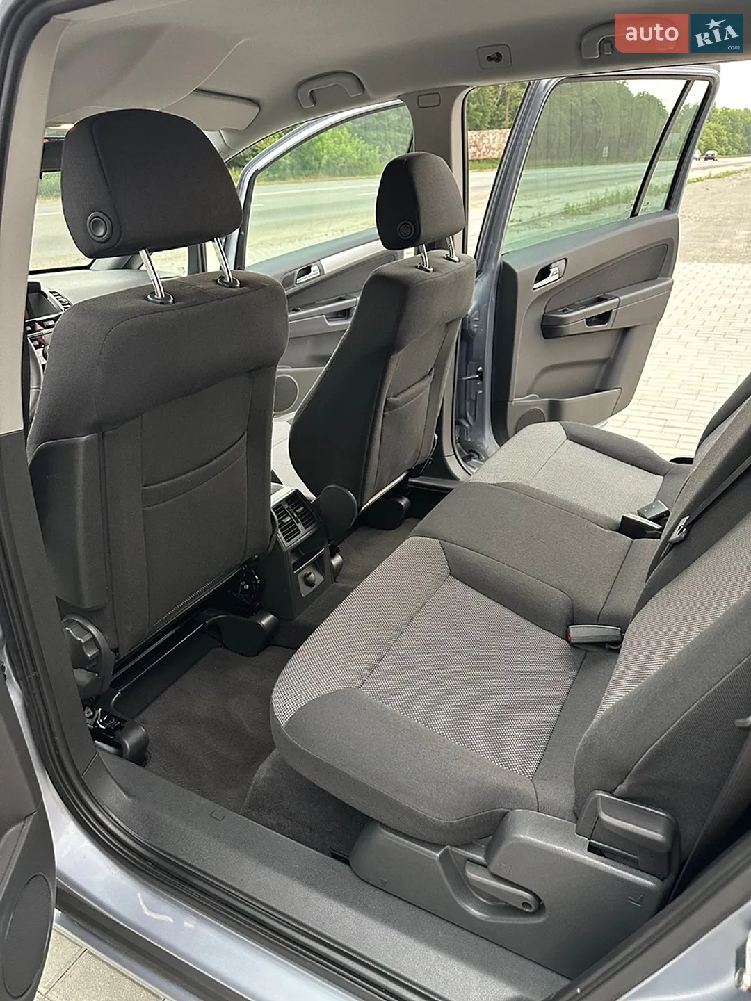 2010 Opel Zafira - мініатюра 20