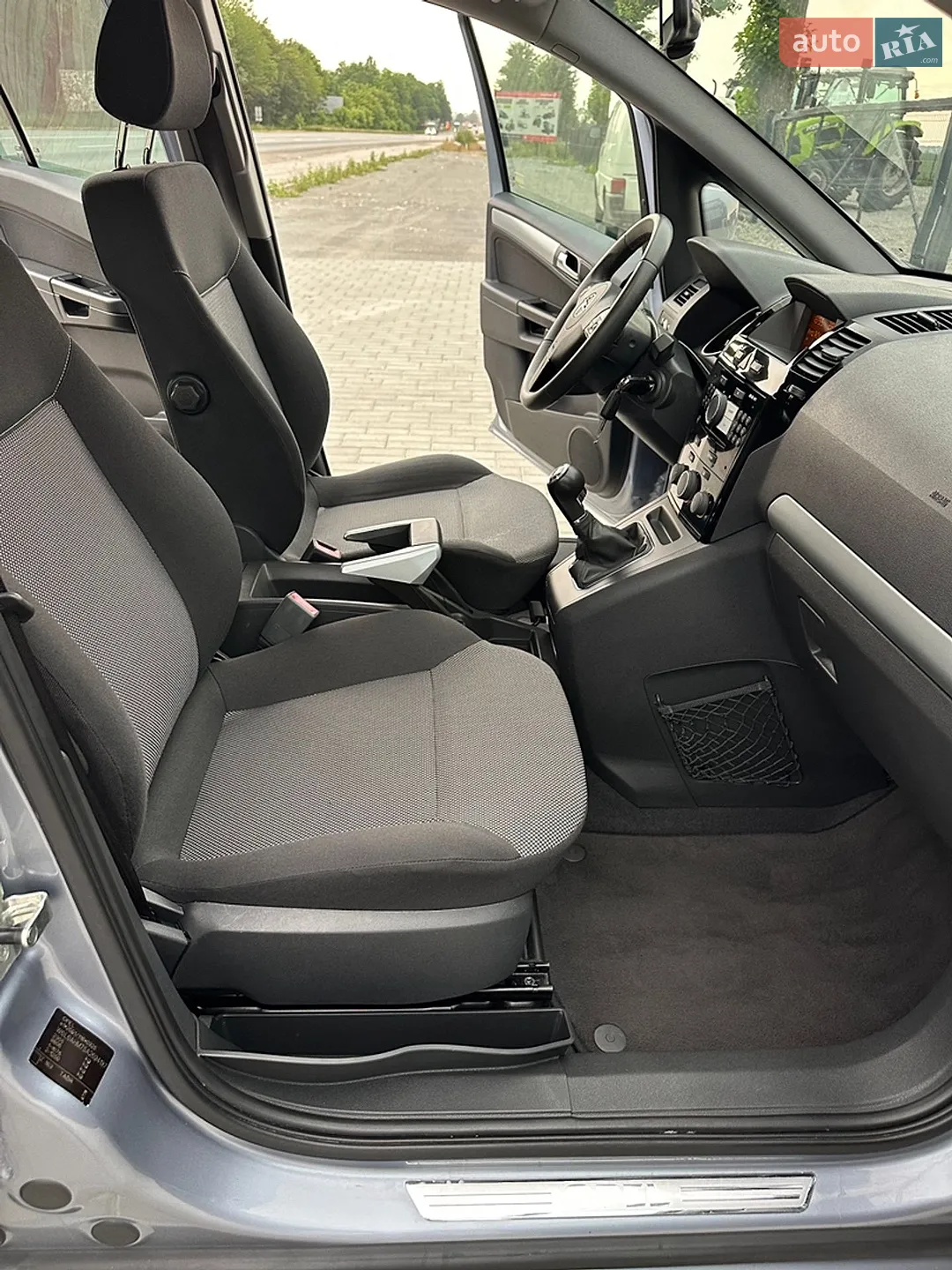 2010 Opel Zafira - мініатюра 39