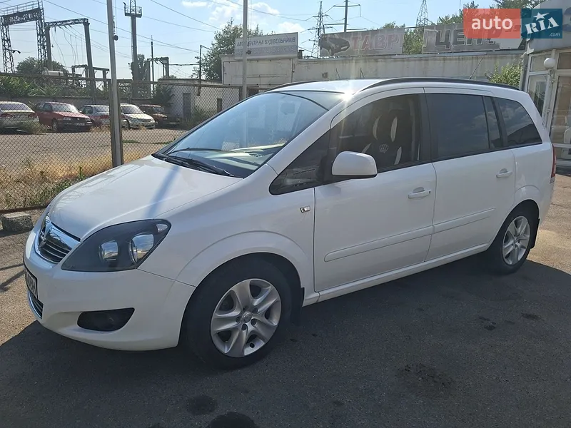 Opel Zafira 2013