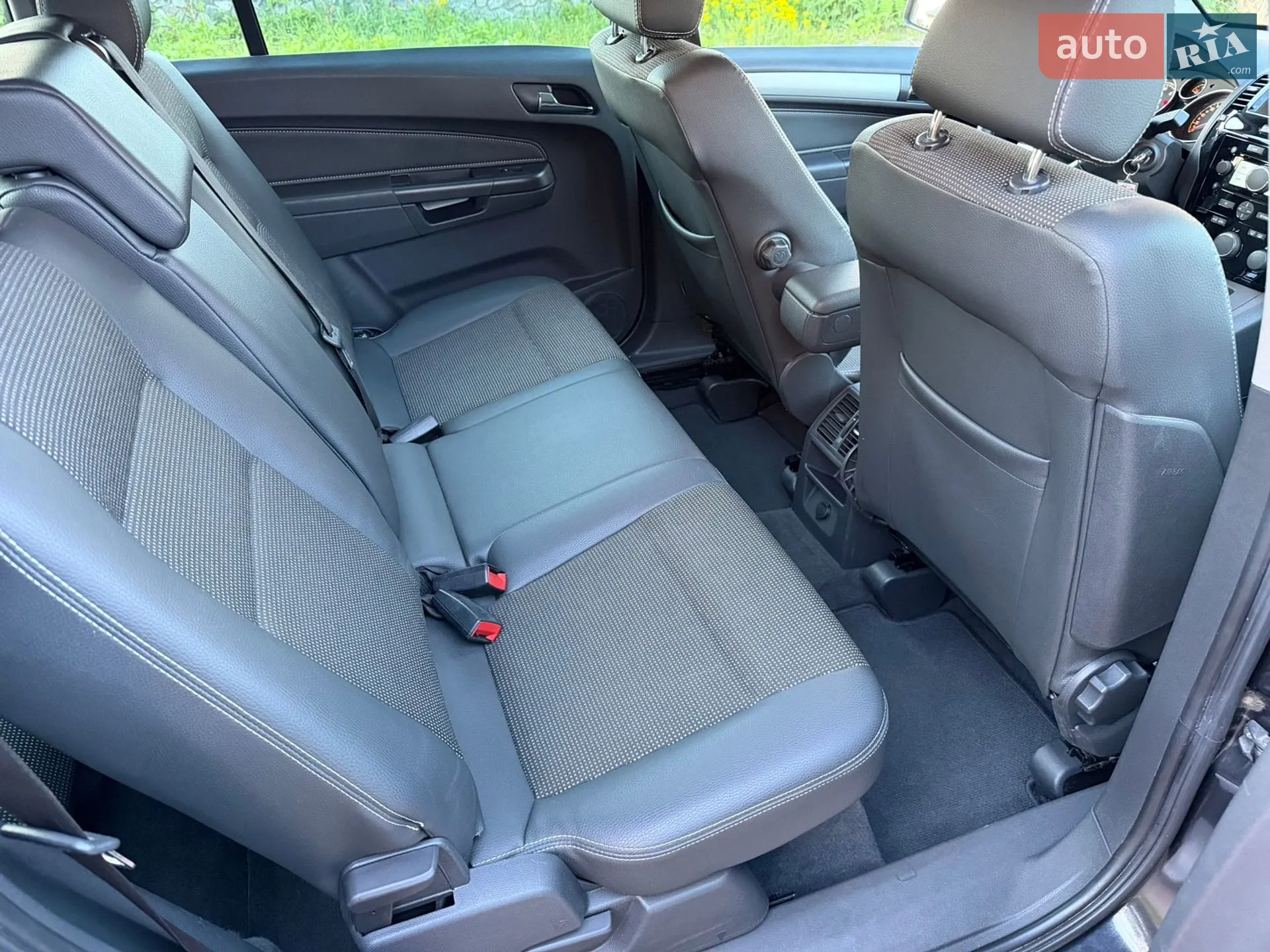 2011 Opel Zafira - мініатюра 58