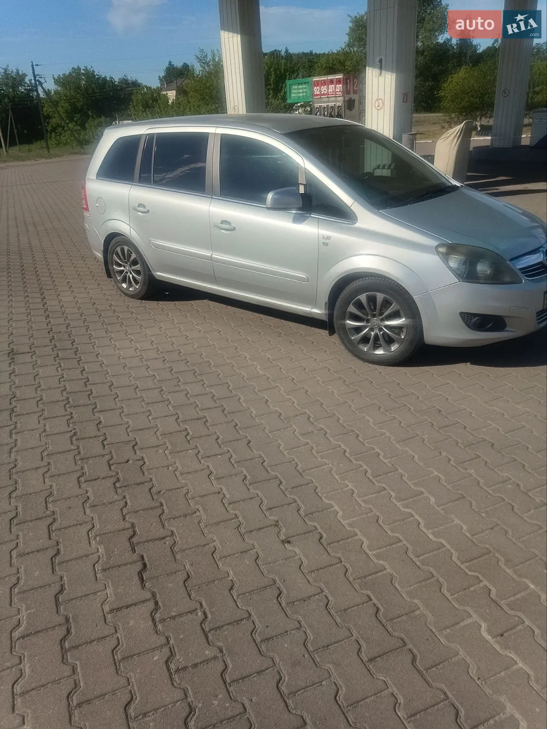 2010 Opel Zafira - фото 1