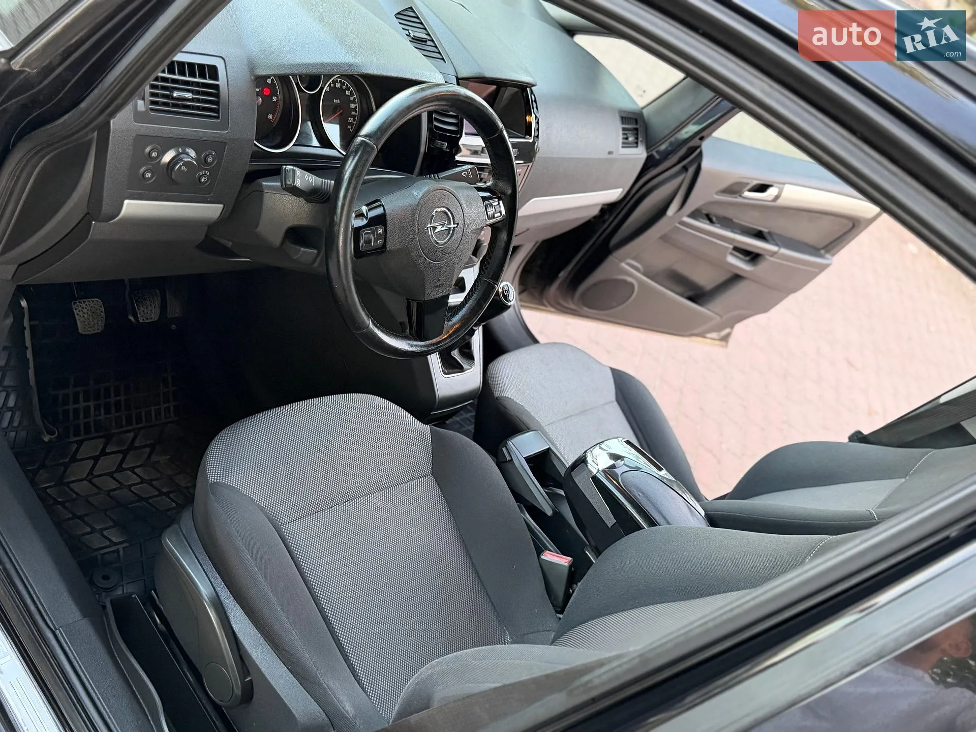 2011 Opel Zafira - мініатюра 31