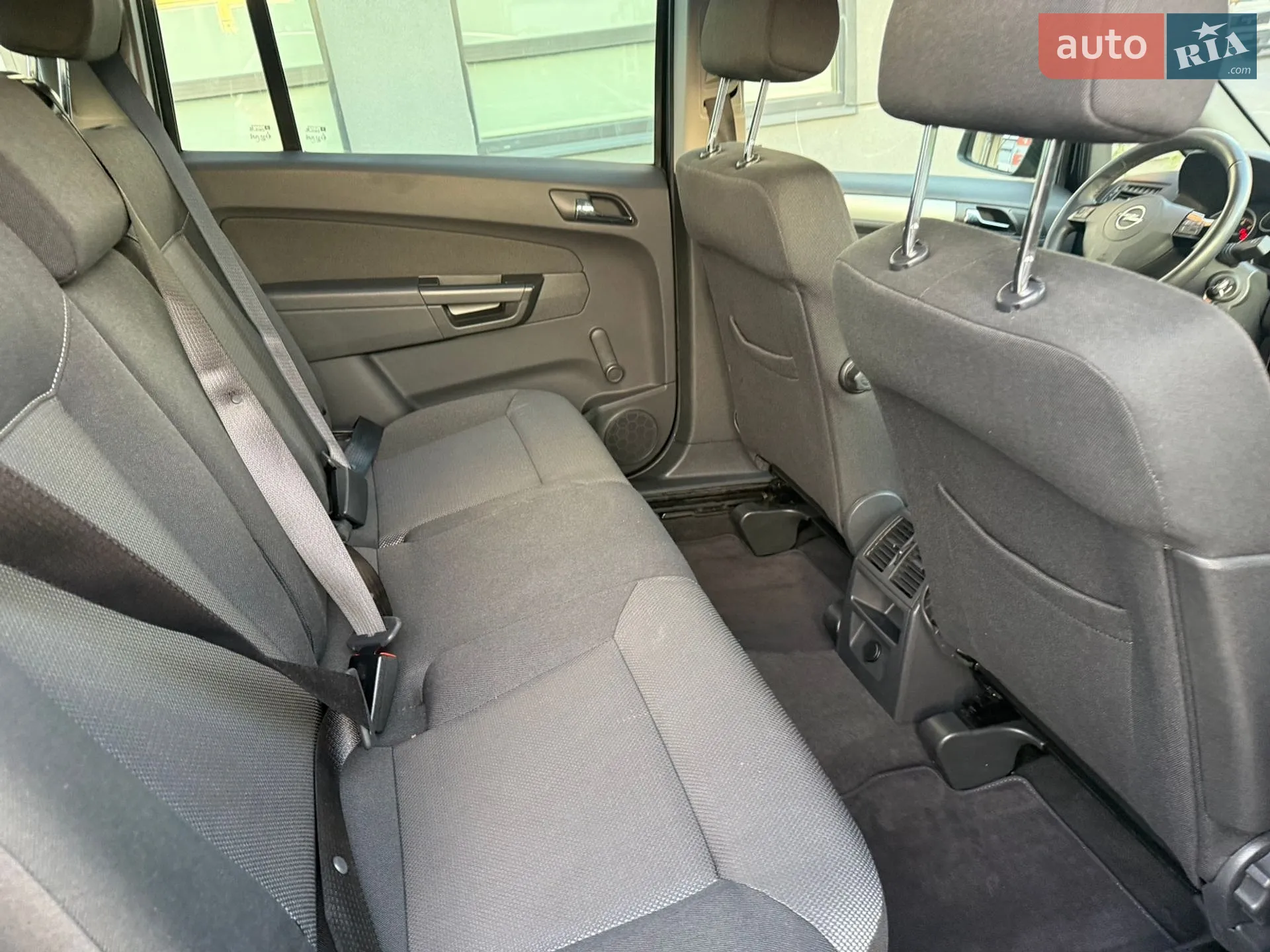 2011 Opel Zafira - мініатюра 36