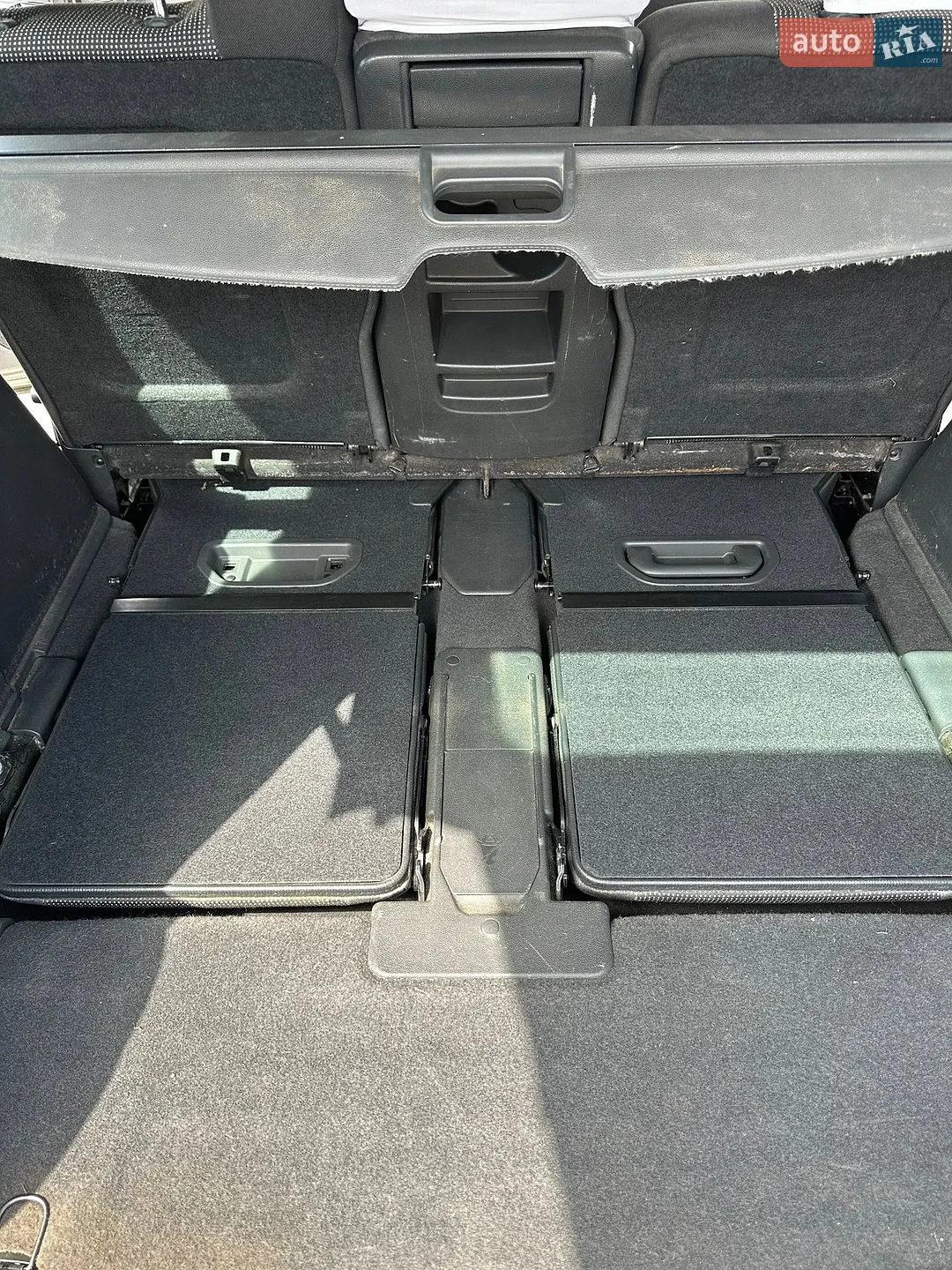 2010 Opel Zafira - мініатюра 11