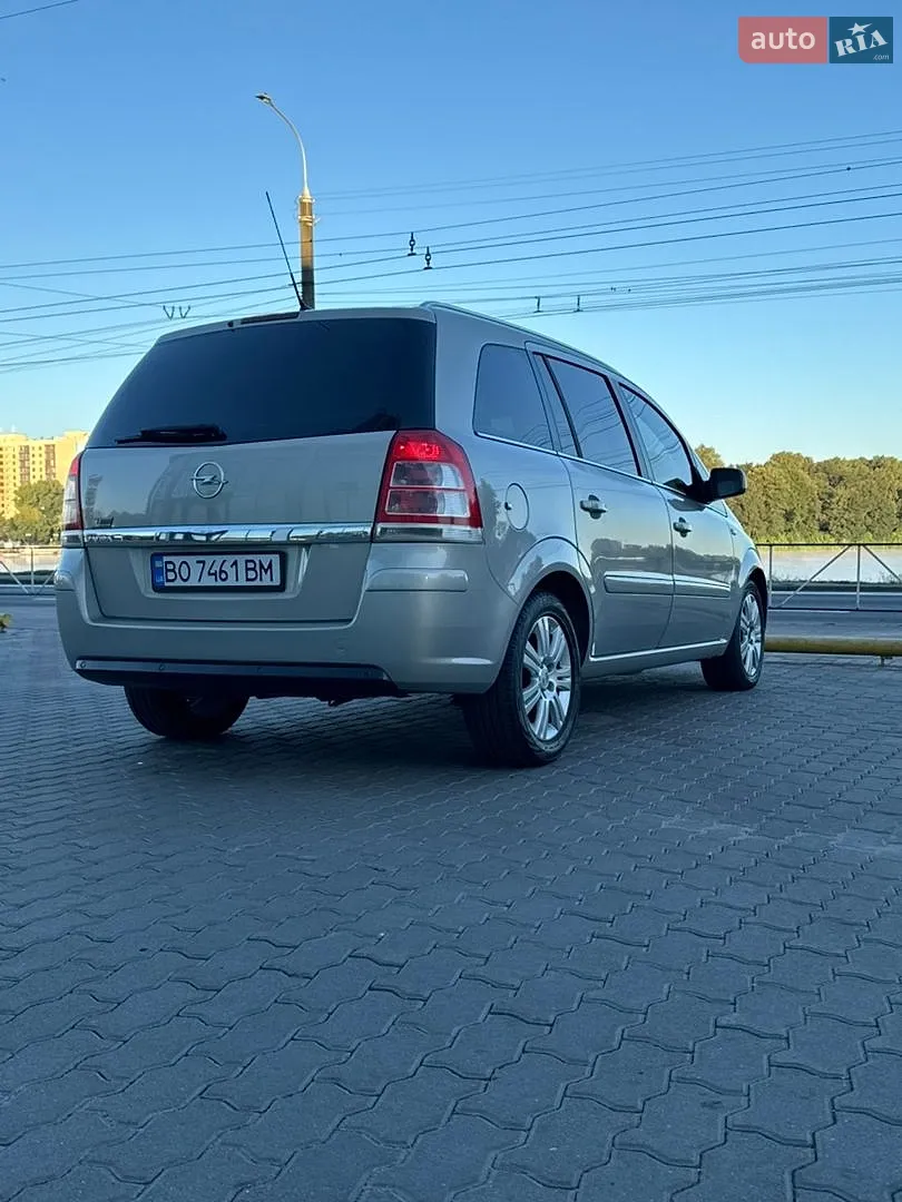 2010 Opel Zafira - мініатюра 15
