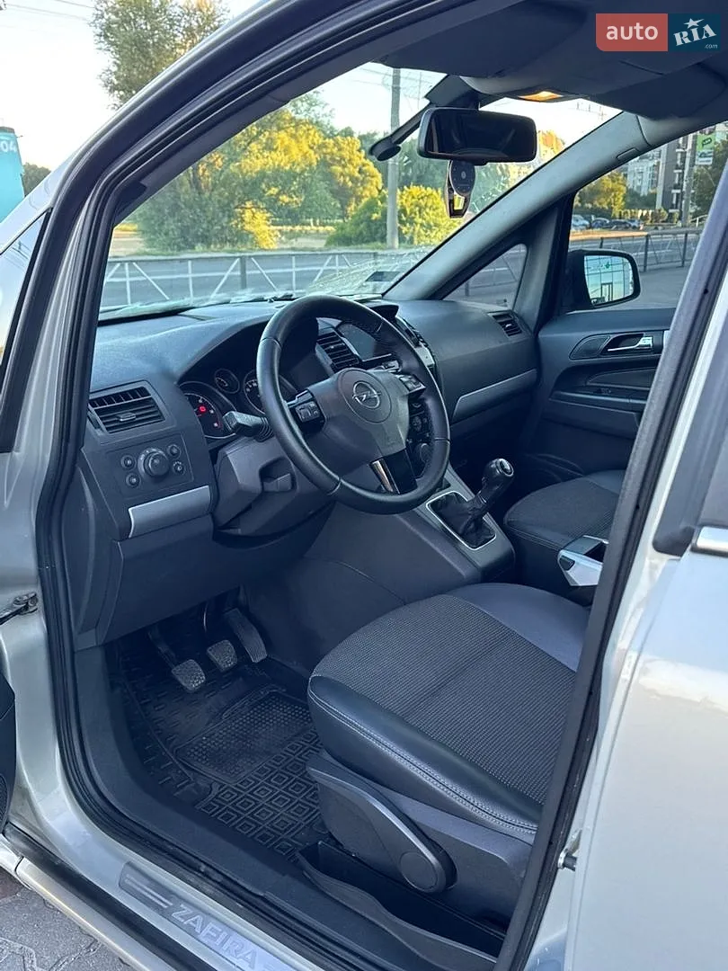 2010 Opel Zafira - мініатюра 26