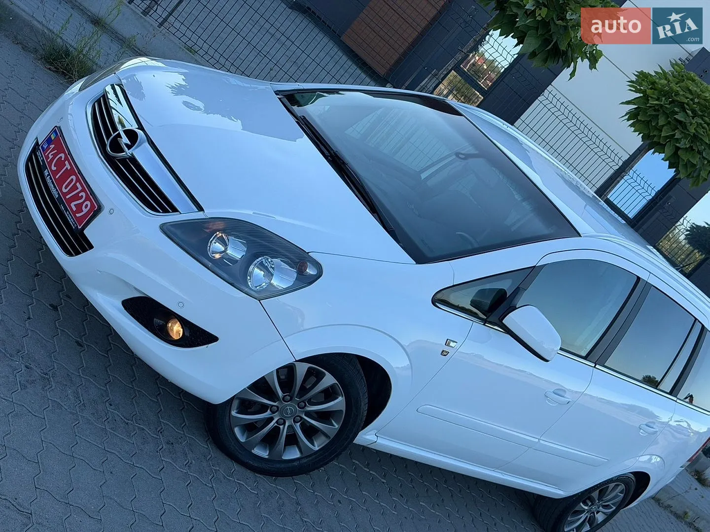 2010 Opel Zafira - мініатюра 10