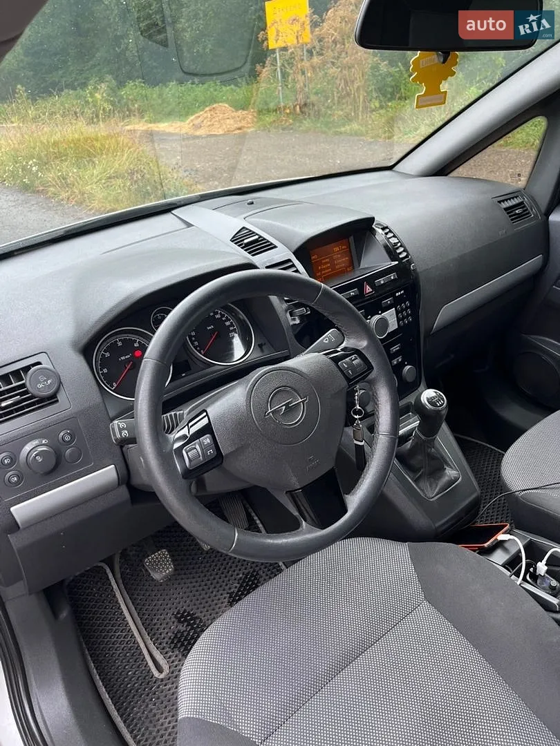 2010 Opel Zafira - мініатюра 8