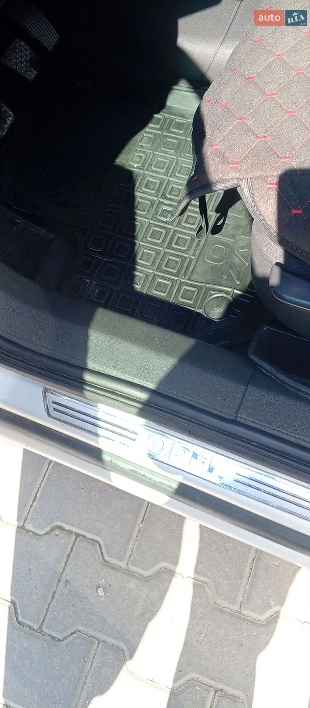 2010 Opel Zafira - мініатюра 9
