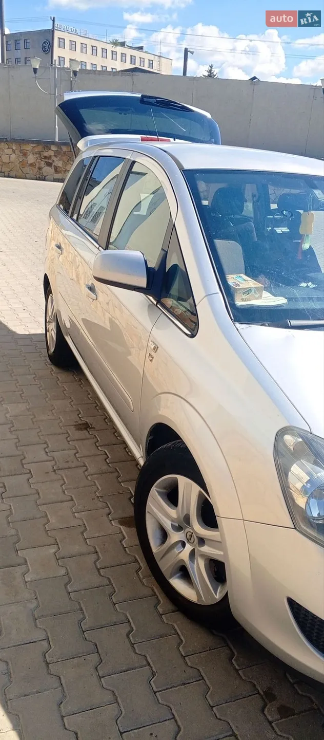 2010 Opel Zafira - мініатюра 4