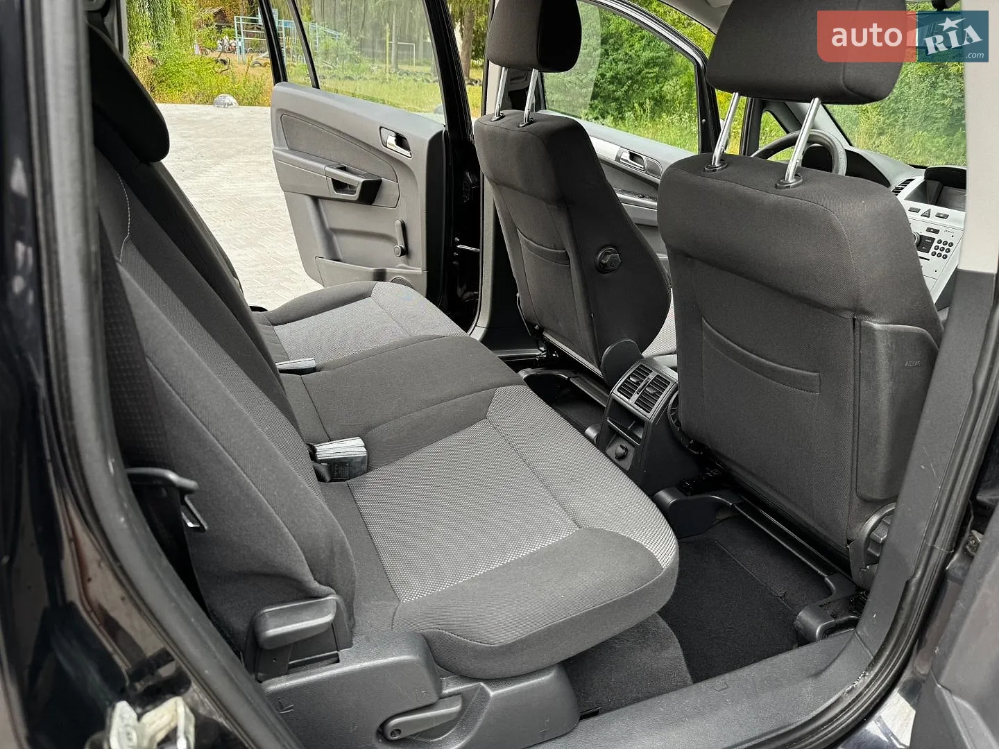 2010 Opel Zafira - мініатюра 70